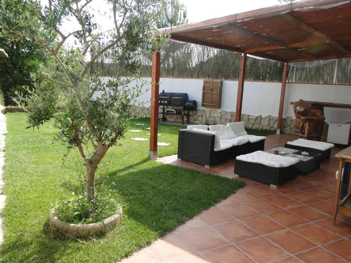 Detached Villa For 6 People In Lloret De Mar With Comunal Outdoor Swimming Pool Puigventos Bagian luar foto