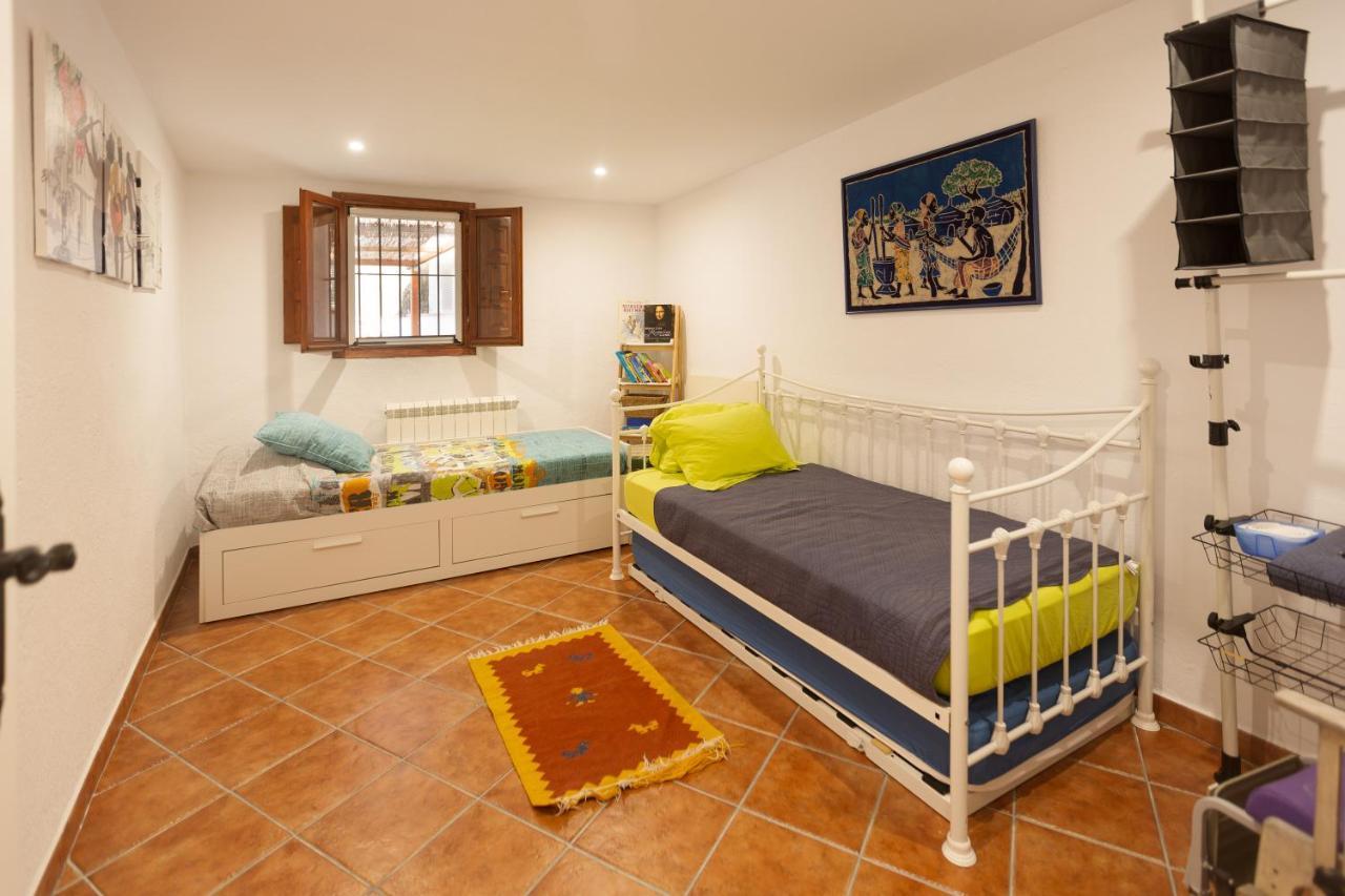 Detached Villa For 6 People In Lloret De Mar With Comunal Outdoor Swimming Pool Puigventos Bagian luar foto