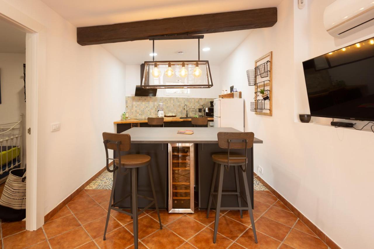 Detached Villa For 6 People In Lloret De Mar With Comunal Outdoor Swimming Pool Puigventos Bagian luar foto