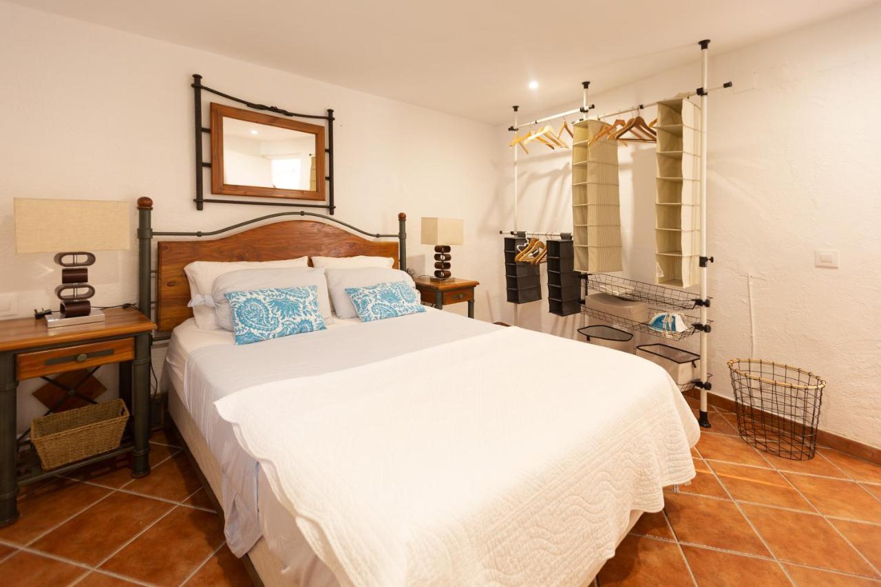 Detached Villa For 6 People In Lloret De Mar With Comunal Outdoor Swimming Pool Puigventos Bagian luar foto