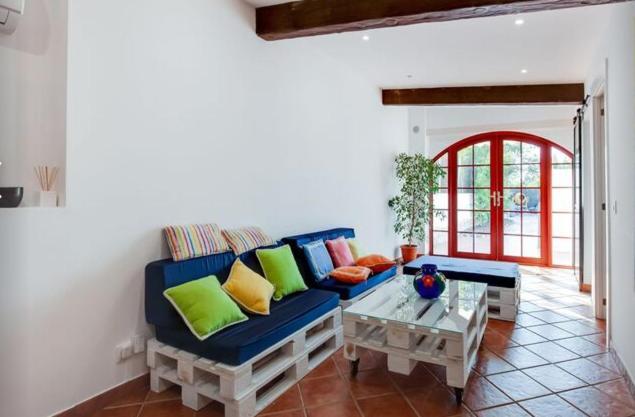 Detached Villa For 6 People In Lloret De Mar With Comunal Outdoor Swimming Pool Puigventos Bagian luar foto