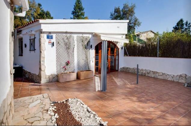Detached Villa For 6 People In Lloret De Mar With Comunal Outdoor Swimming Pool Puigventos Bagian luar foto